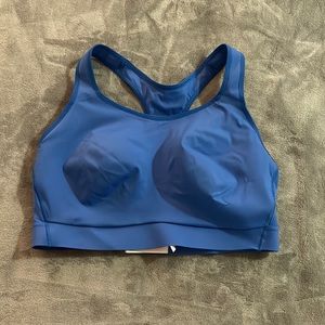 Athleta hustle Sports Bra NWOT 40D/DD